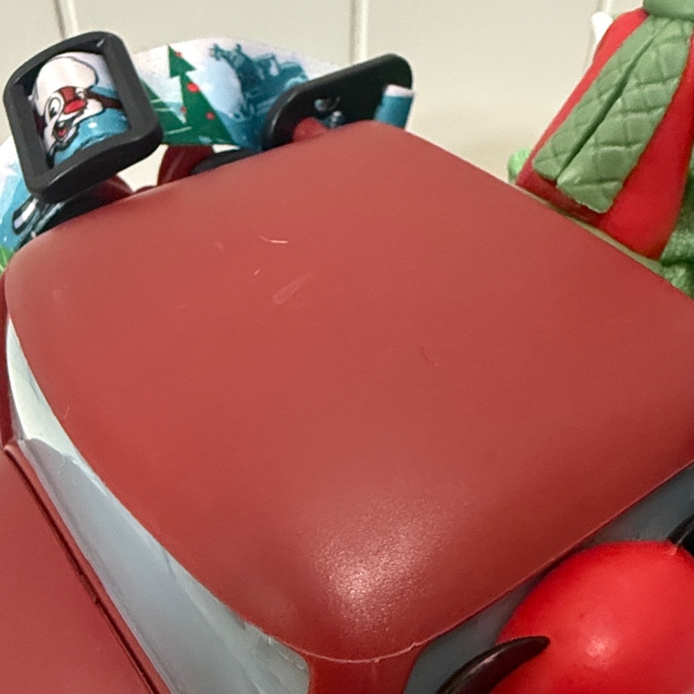 Disney Parks 2025 Exclusive Mickey’s Very Merry Christmas Party Popcorn Bucket - Picture 9 of 10
